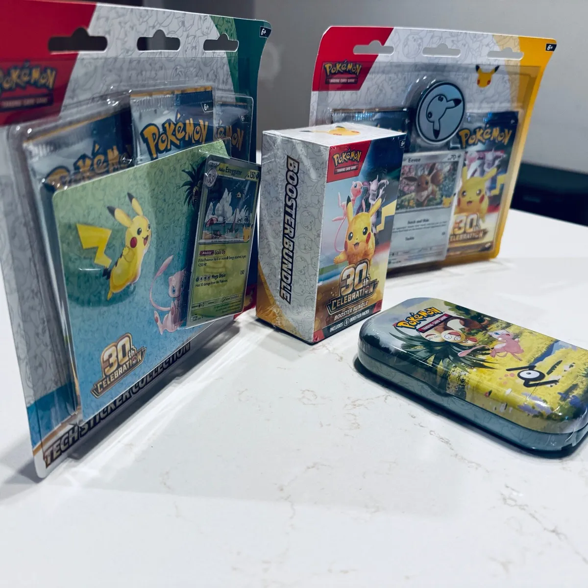 Pokémon 30th Anniversary Bundle - Image 4