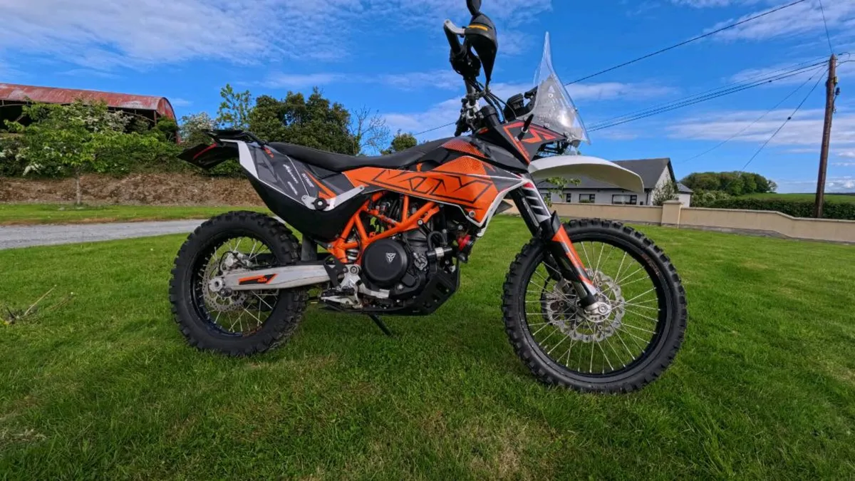 KTM 690 Enduro R 2015 - Image 1