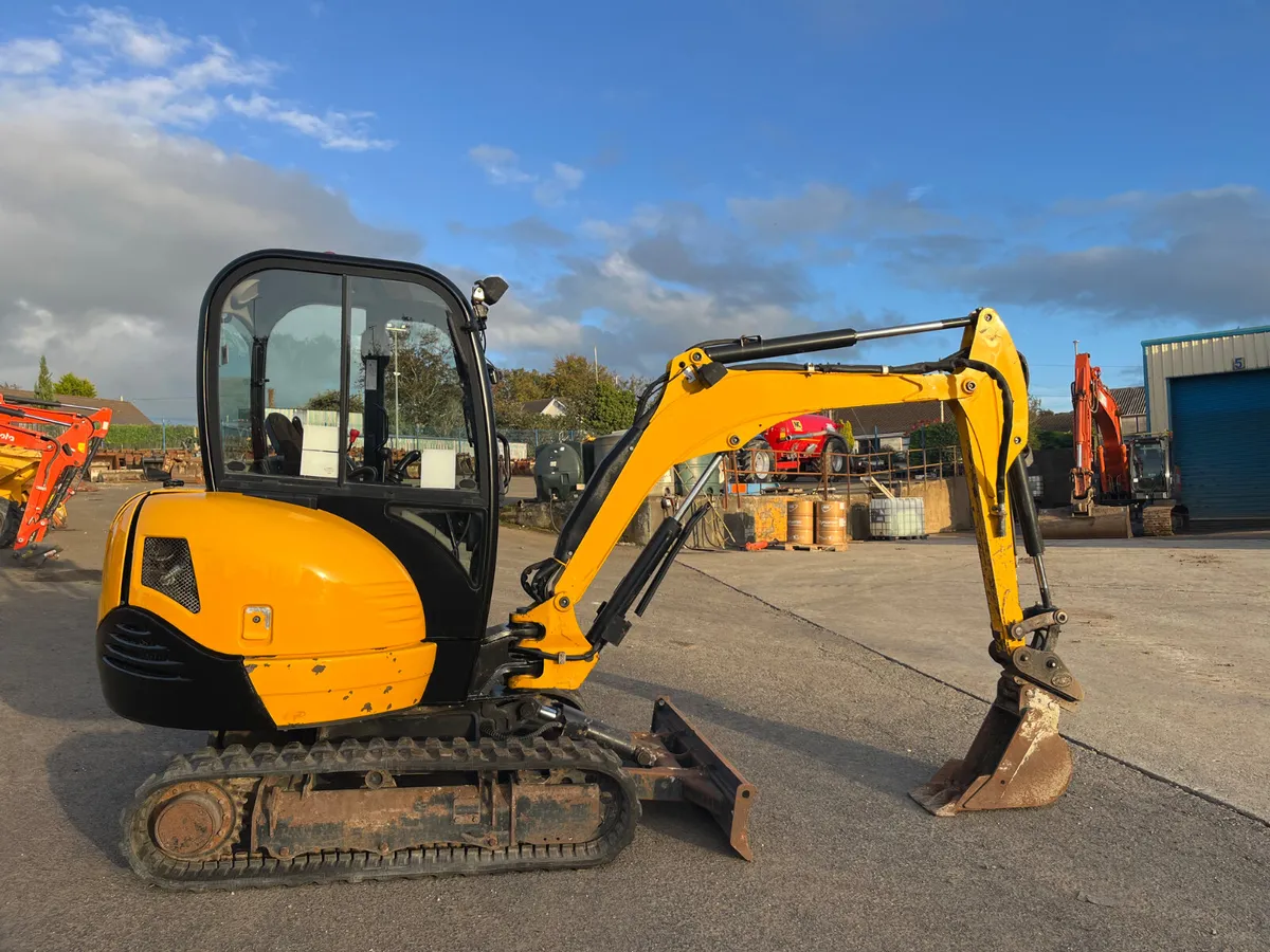 2020 JCB 8026 Only 2225 HRs - MULLANS - Image 2