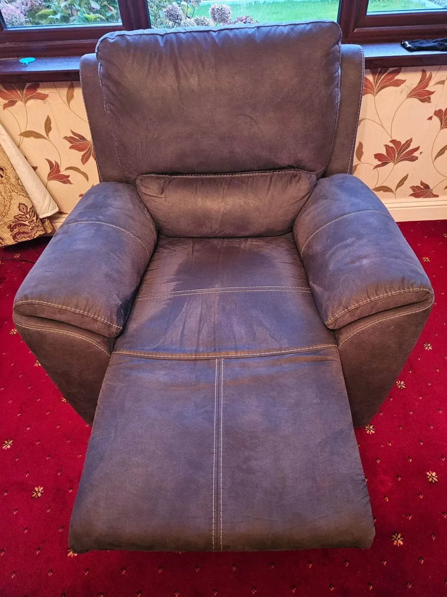 Grey recliner chair - Image 3