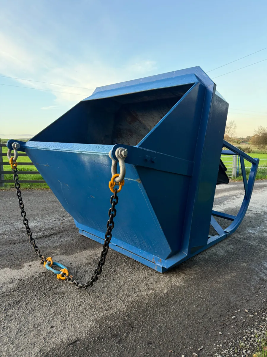 Concrete Skip - Image 4