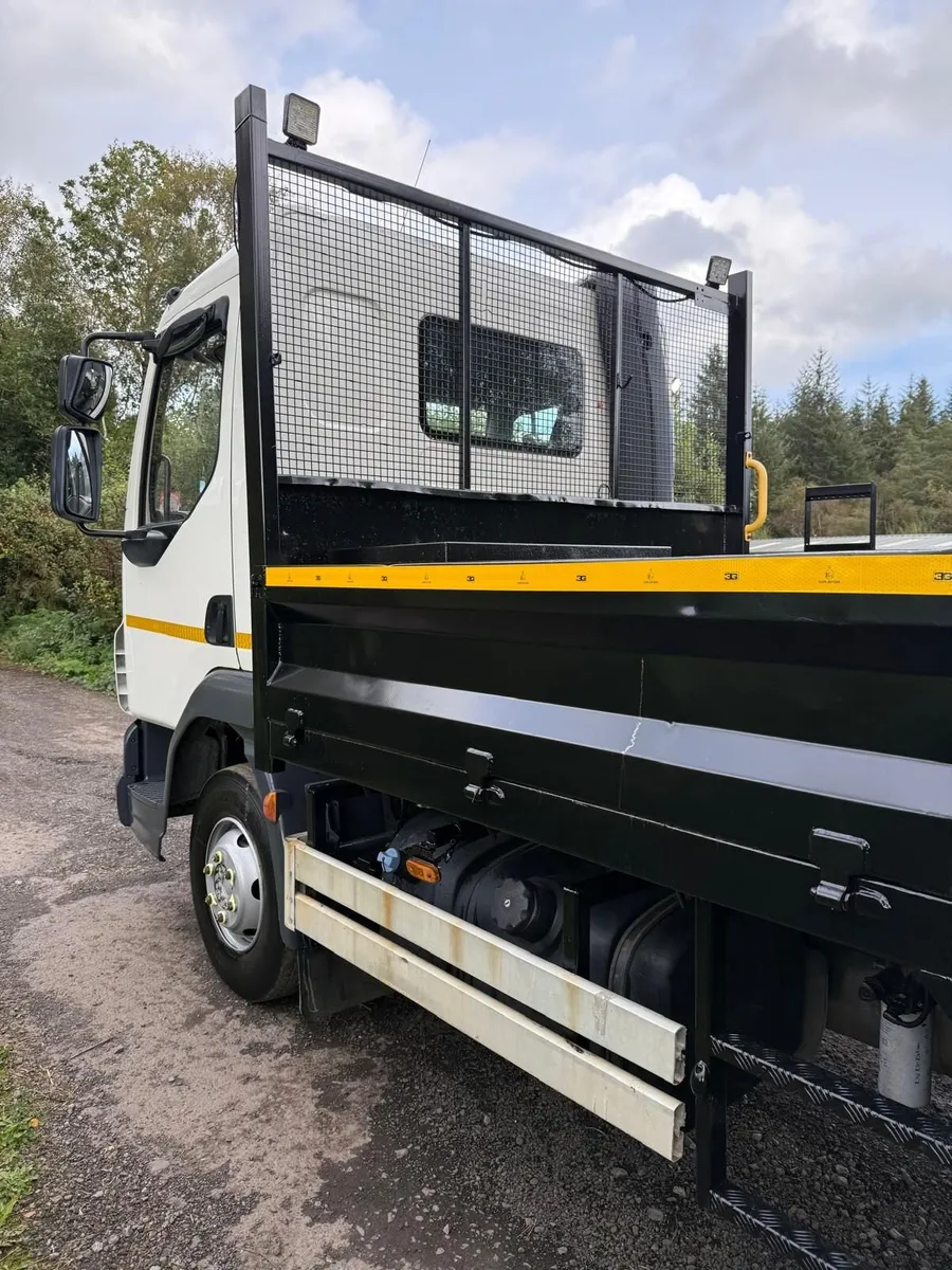 2013 - DAF LF45 180 7500kg Tipper lorry -6 speed - Image 3