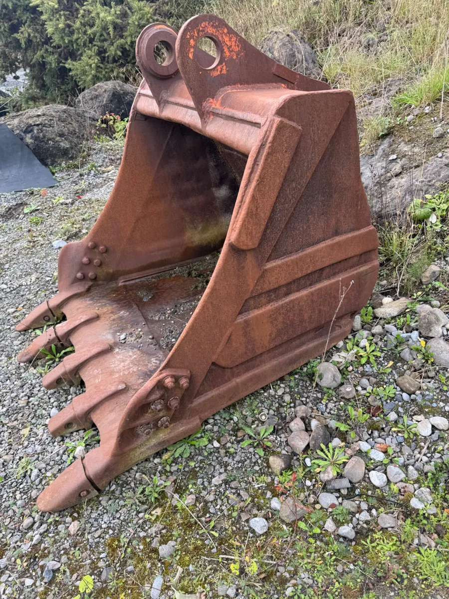 EXCAVATOR BUCKETS - Image 3
