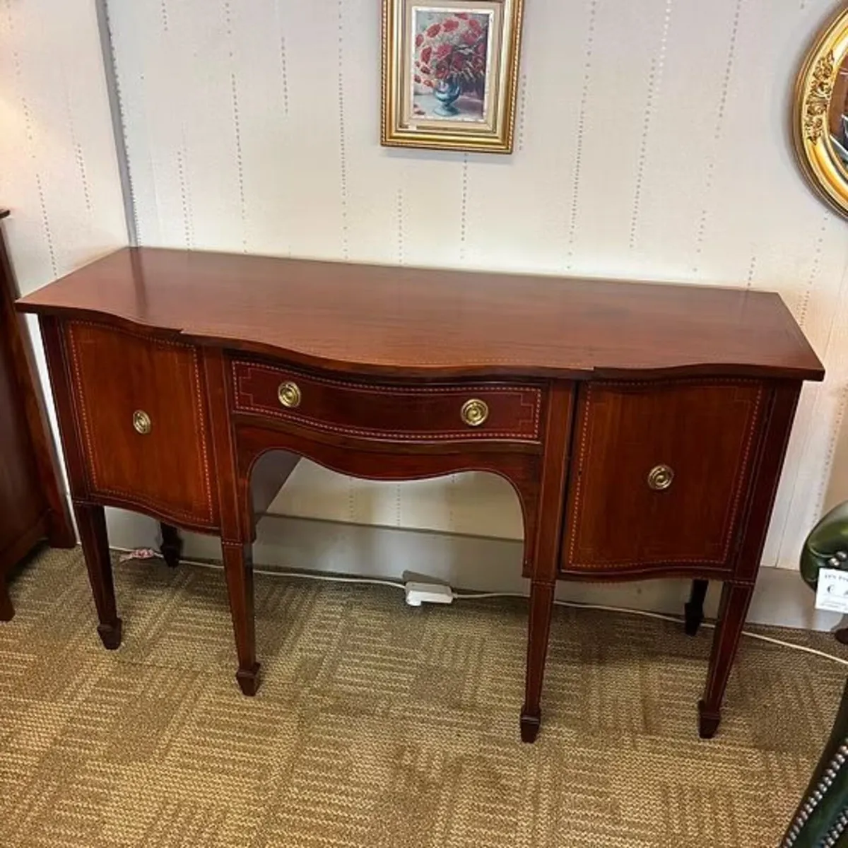 Vintage mahogany Hepplewhite sideboard. Serpentine