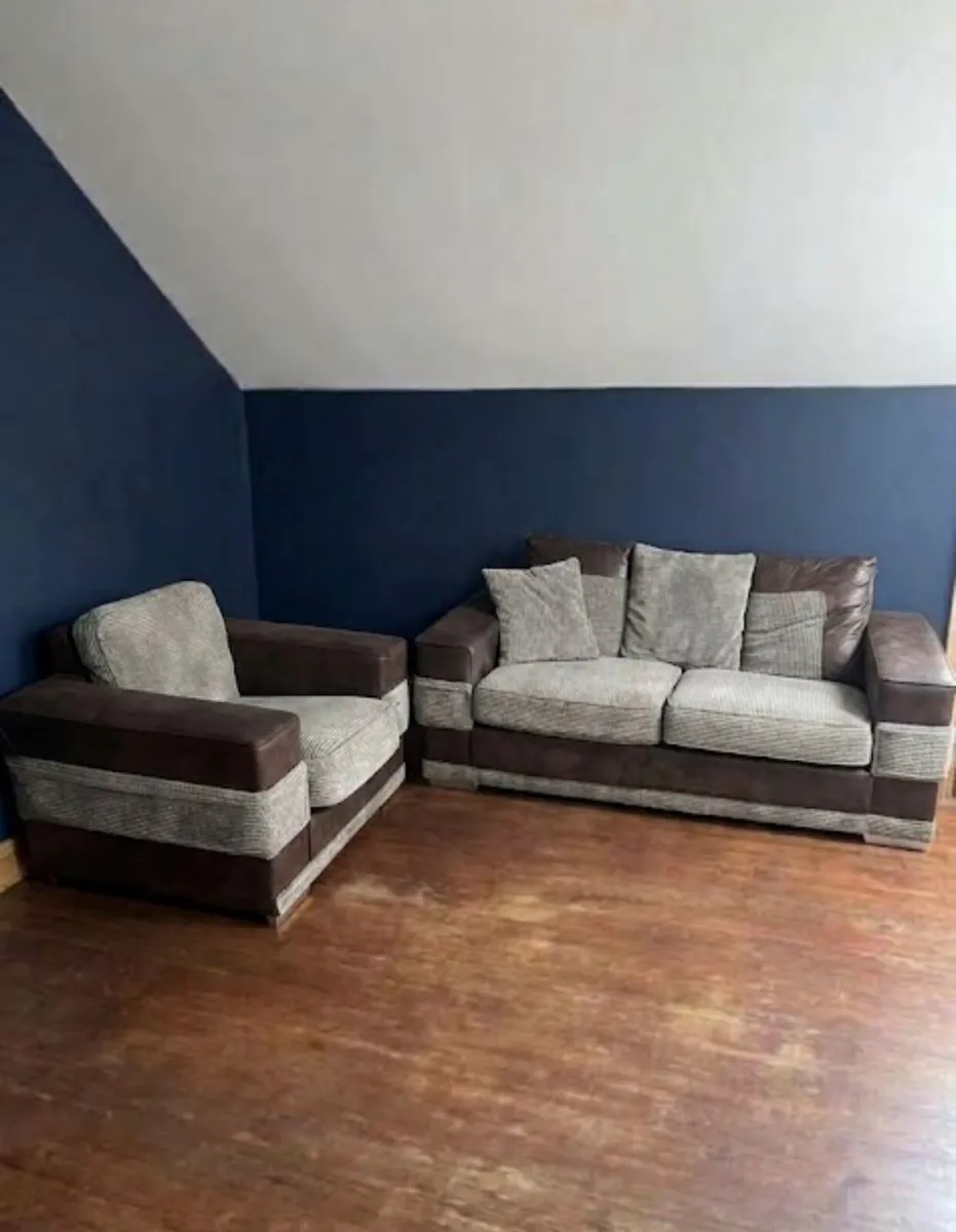 Two piece set- luxury couch - Image 1
