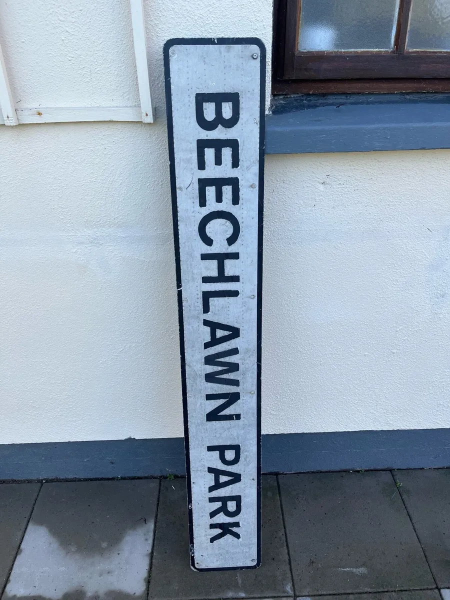 Street Sign - Image 4