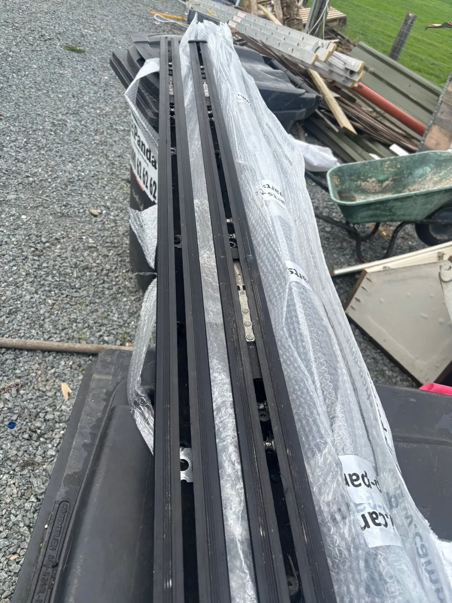 Mercedes V Class seat rails