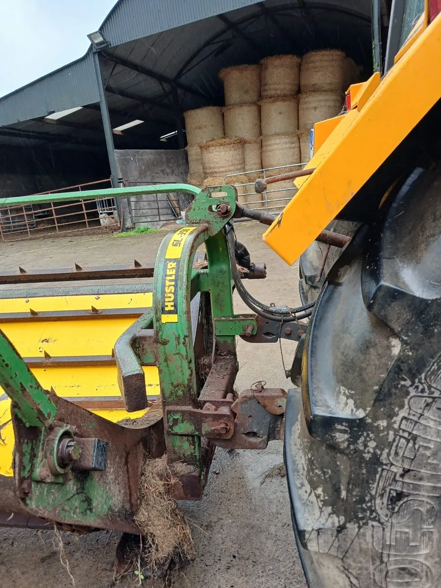 Bale feeder - Image 3