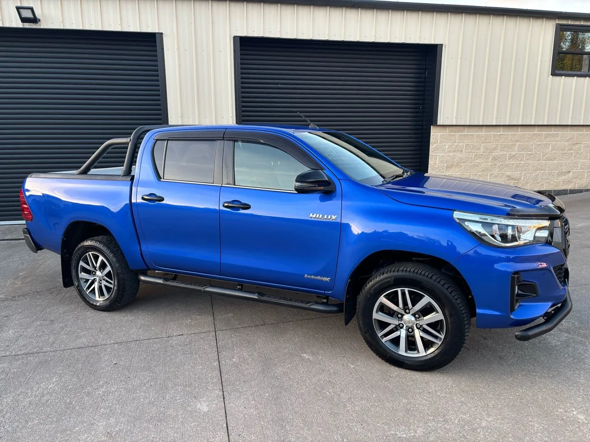 2020 TOYOTA HILUX 2.4 D4D INVINCIBLE X AUTO - Image 4