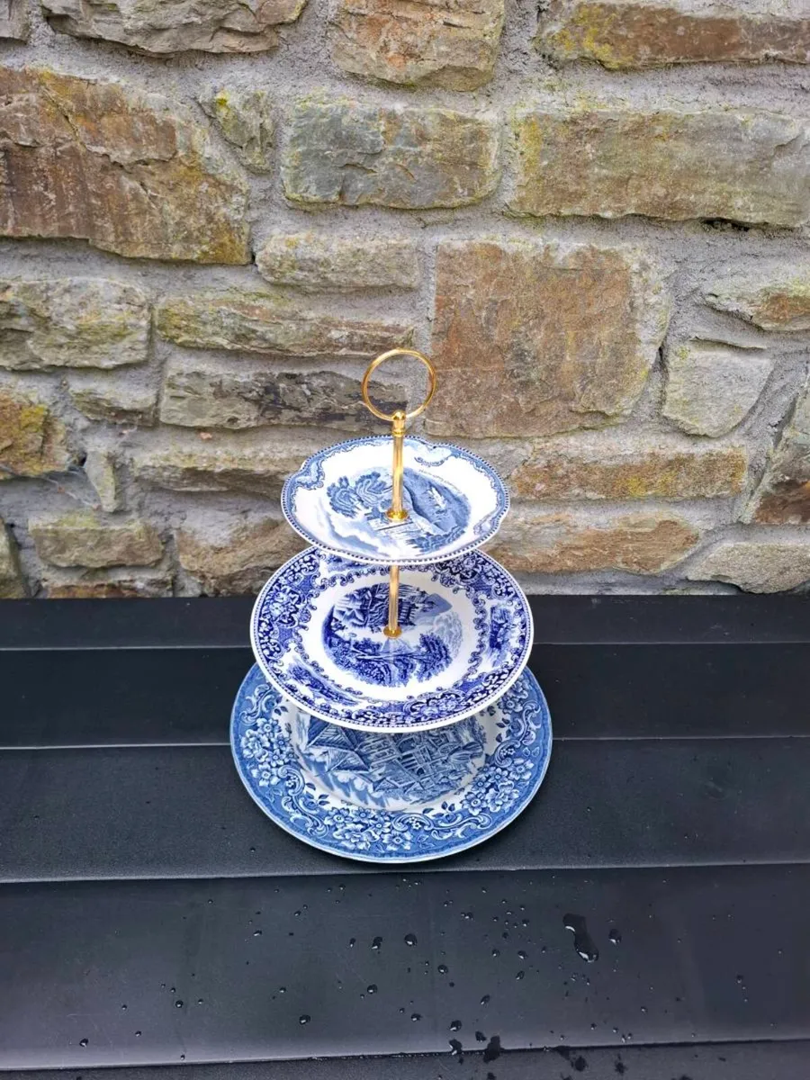 Blue cake stand - Image 1