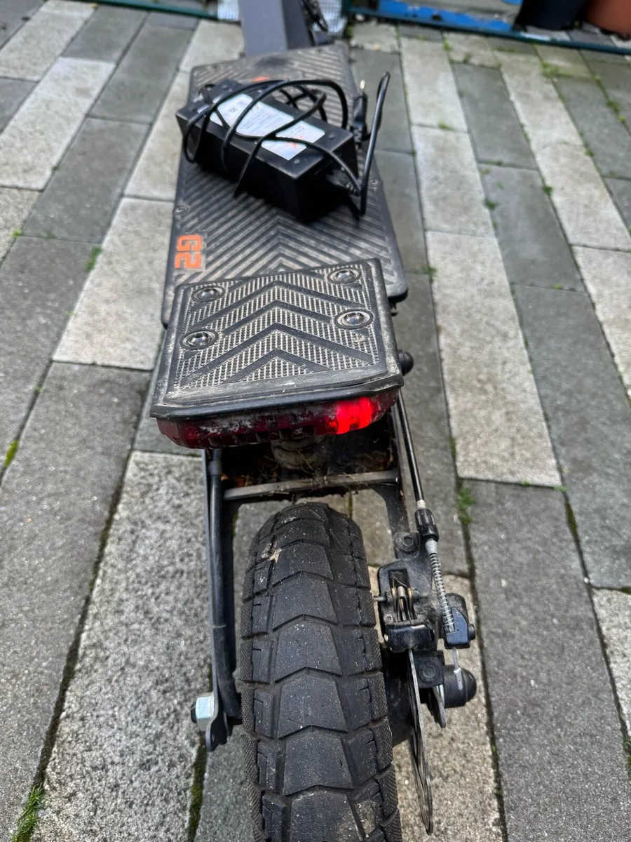 Electric scooter - Image 4