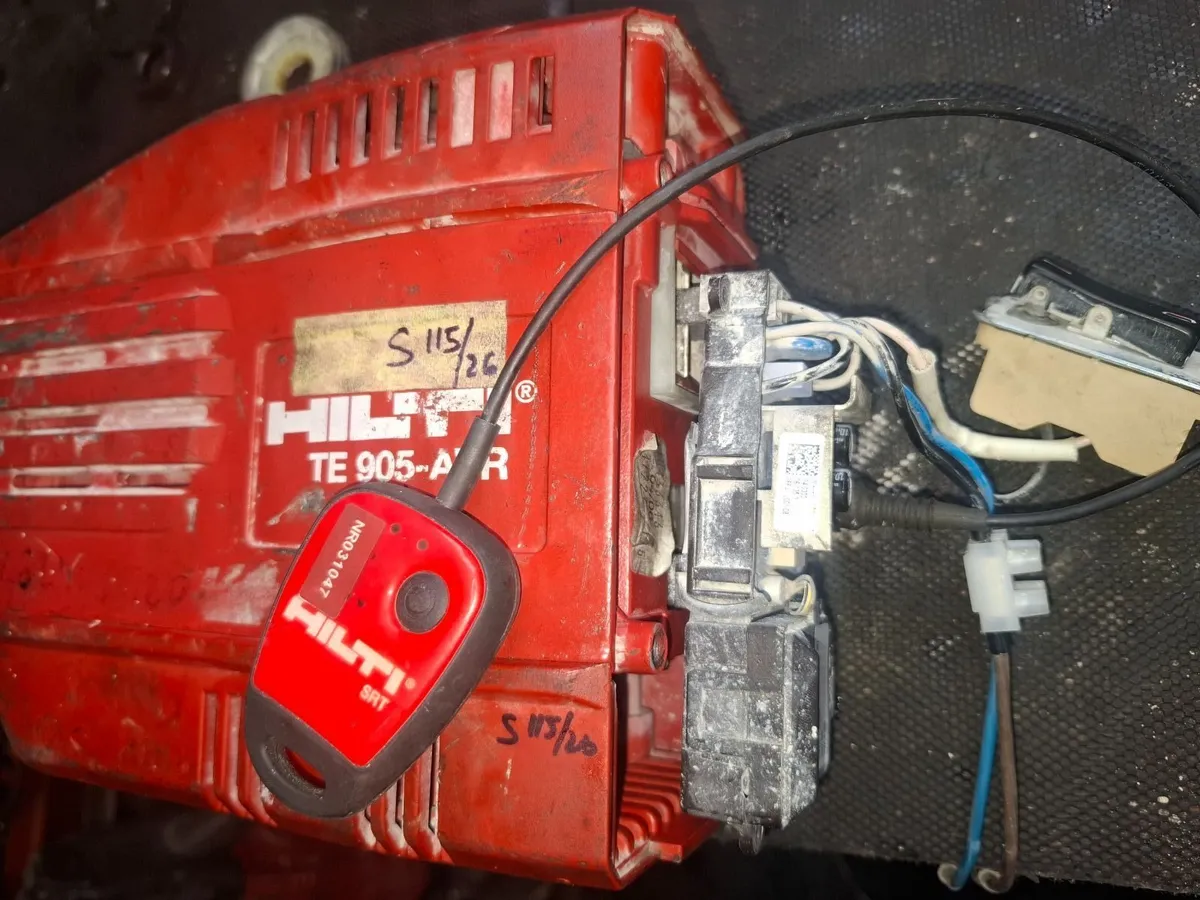 HILTI TE905 ⚙️ 🔧 REPAIR - Image 1
