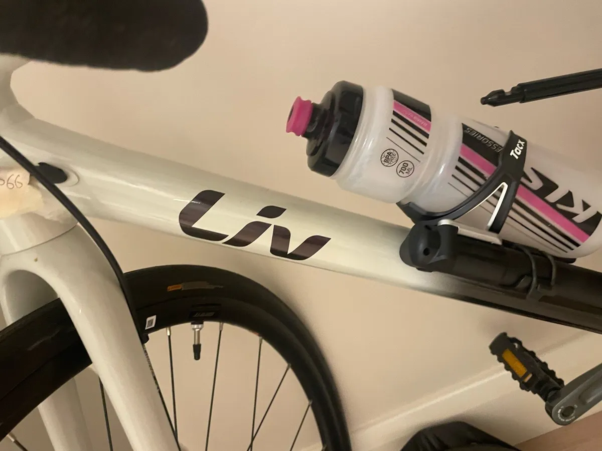 Liv avail AR Ladies Racer bike size M - Image 2