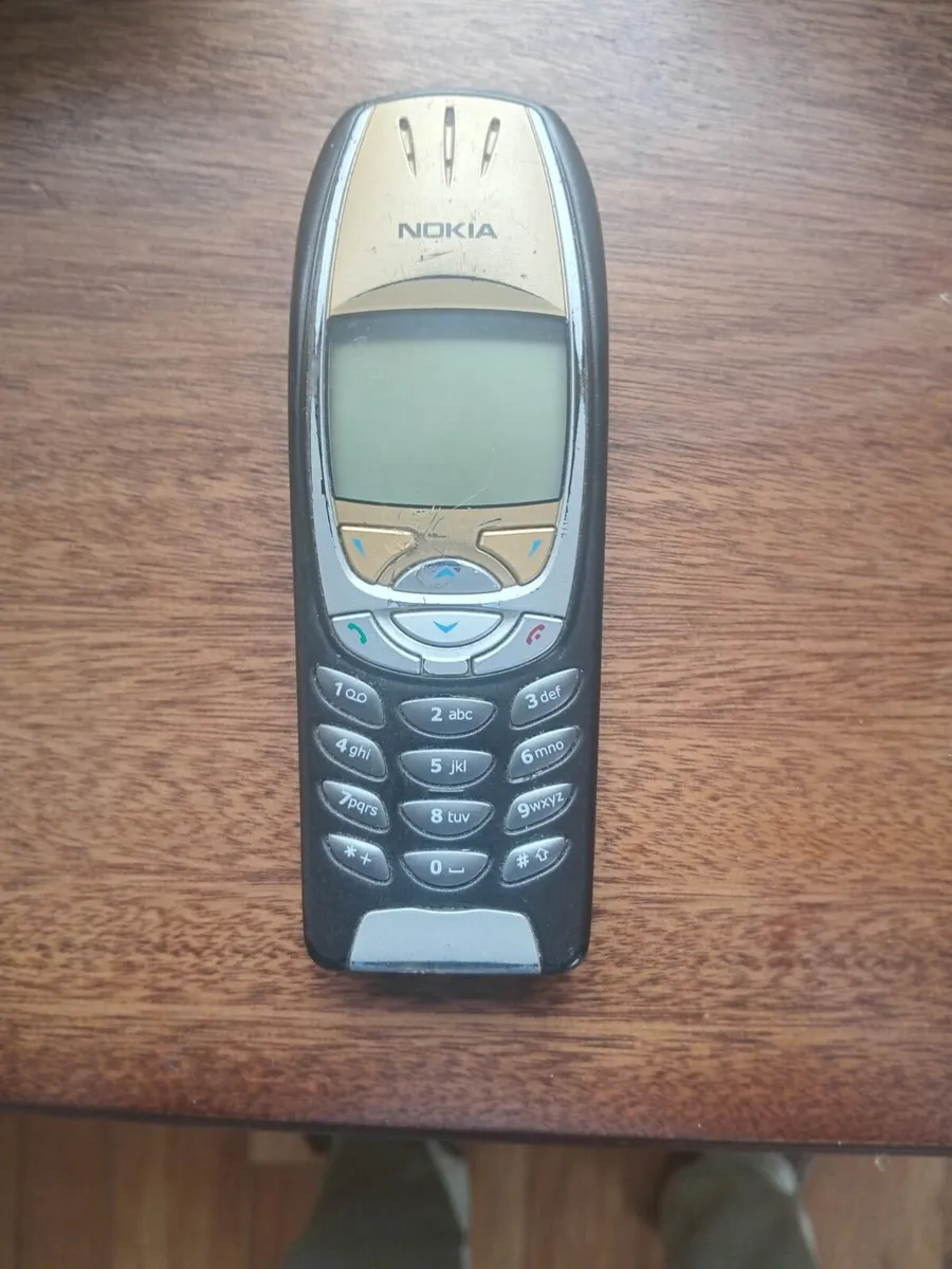 Vintage Nokia 6310