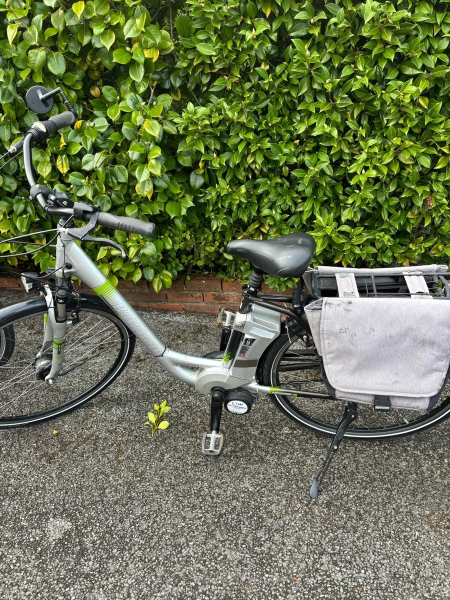 2 E Bikes & Thule Carrier - Image 1