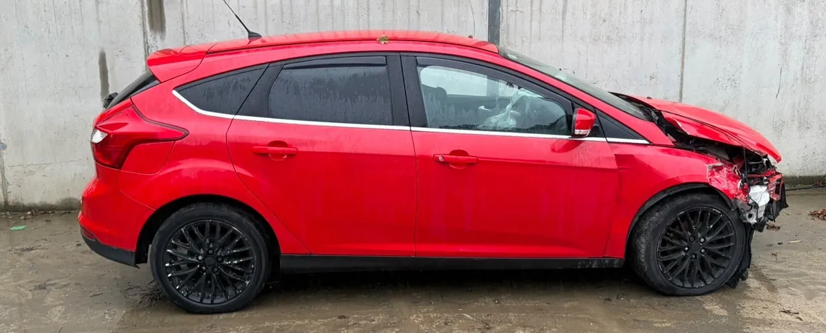 2014 Ford focus for parts - Image 4