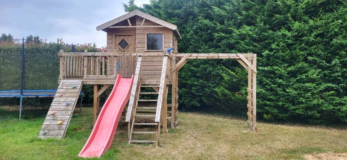 Treehouse Playhouse - Image 1