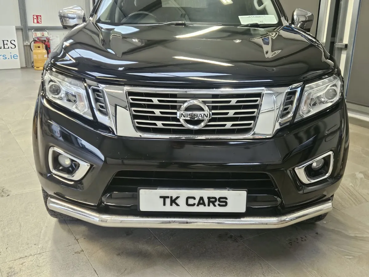 18 NISSAN NAVARA TEKNA CREWCAB PICK-UP - Image 3