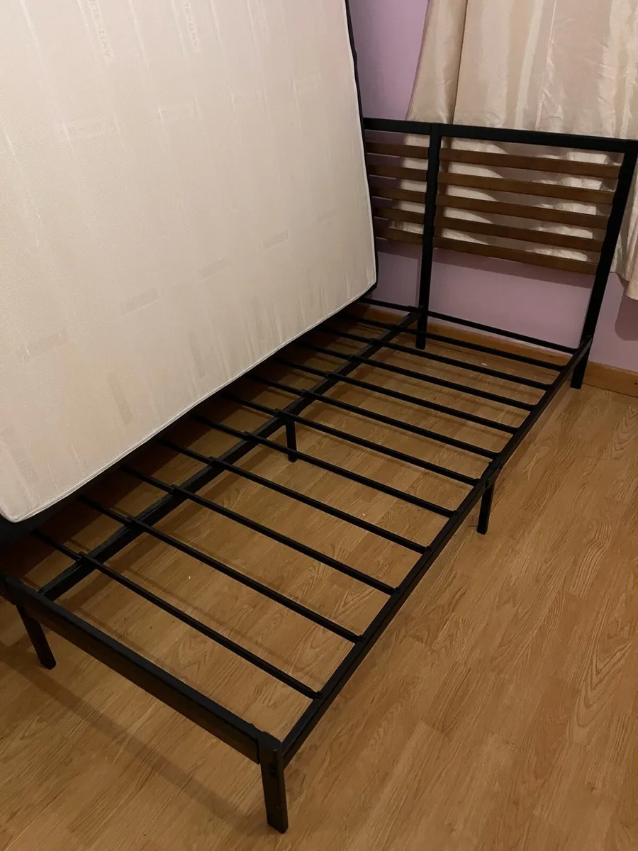 Double bed frame - Image 1