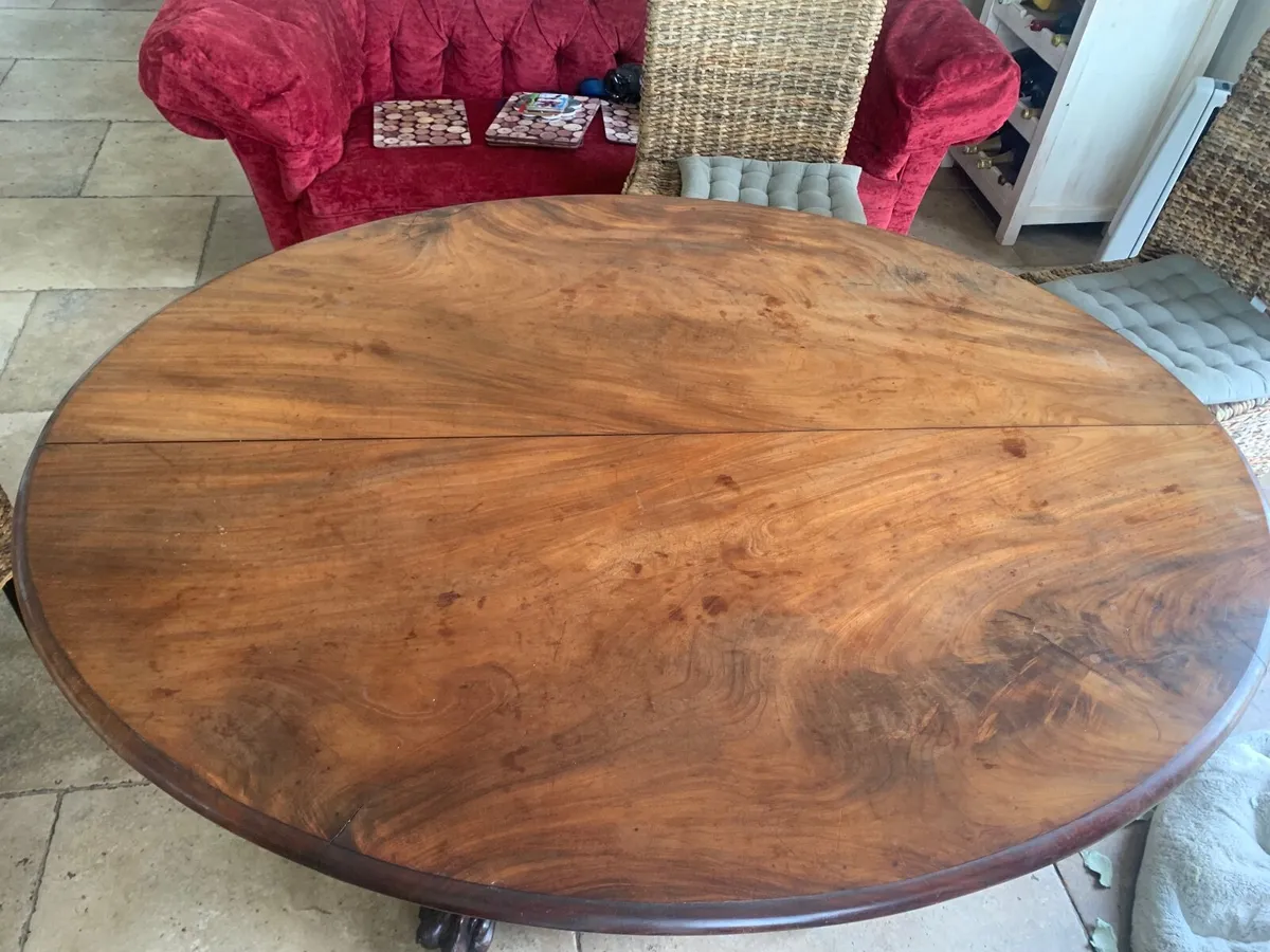 Antique oval mahogany table - Image 2