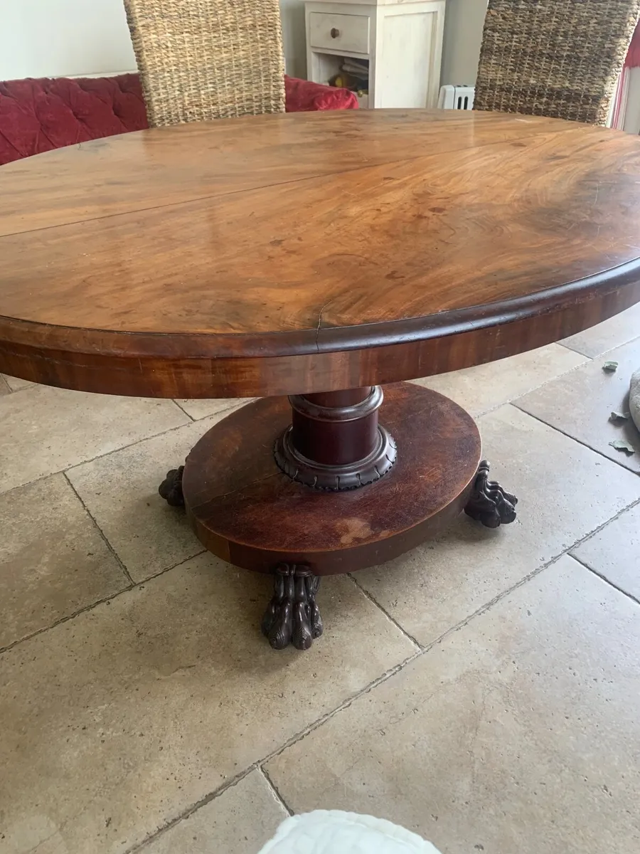 Antique oval mahogany table - Image 3