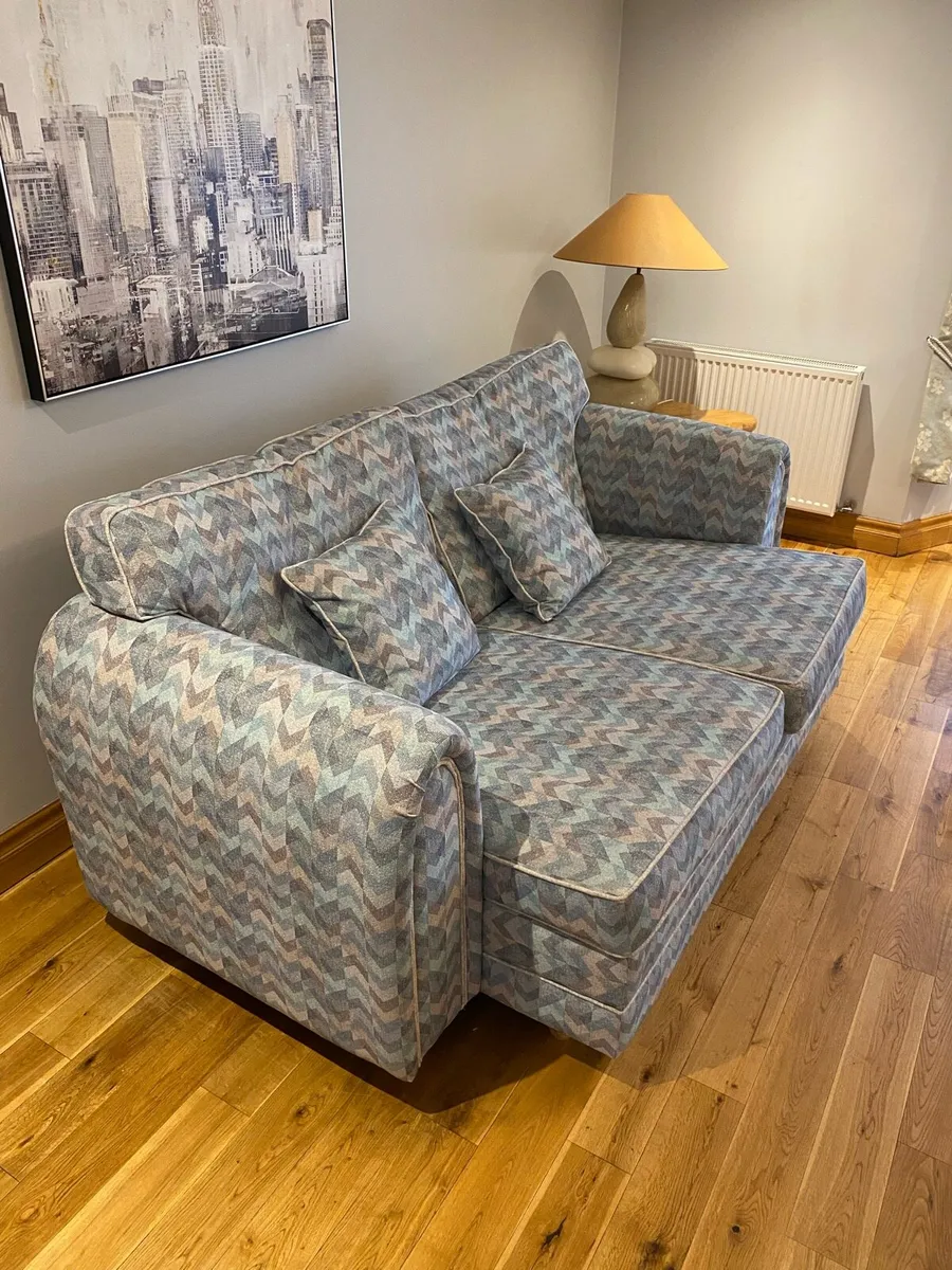 Couch - Image 3