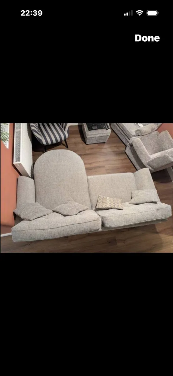 Couch - Image 4
