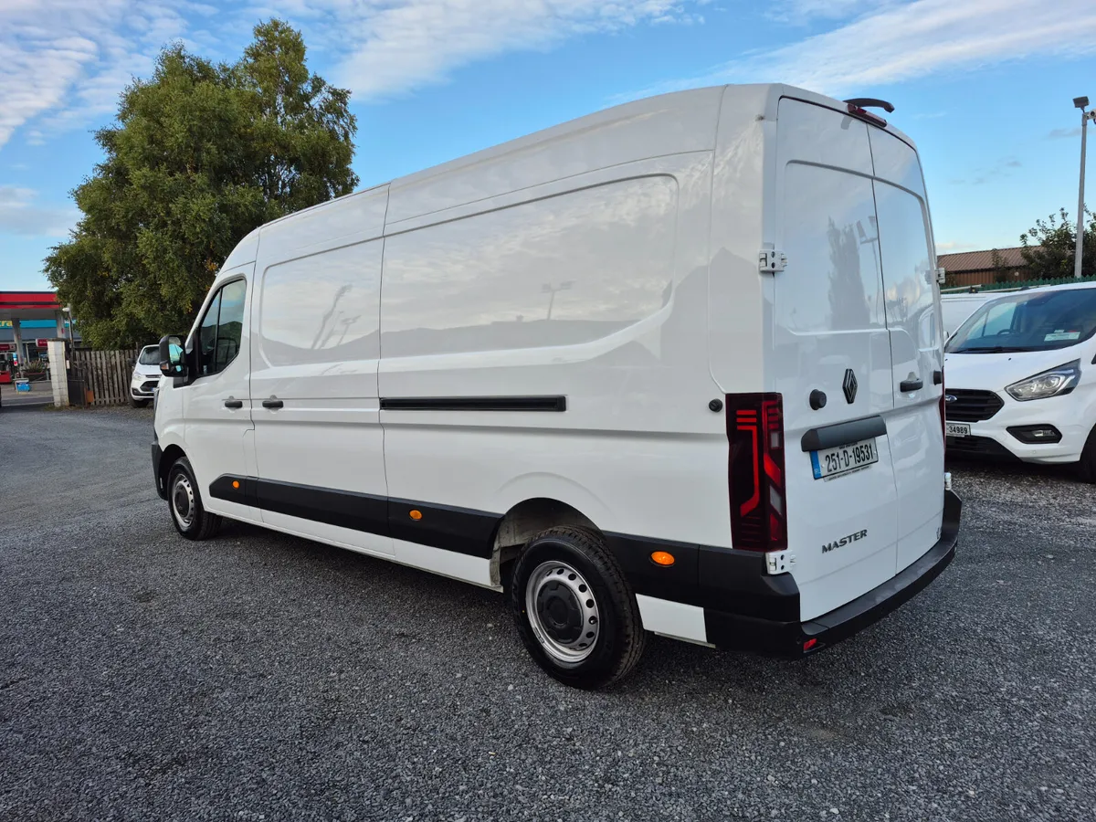 RENAULT MASTER L3 H2 INCLUDES VAT - Image 4