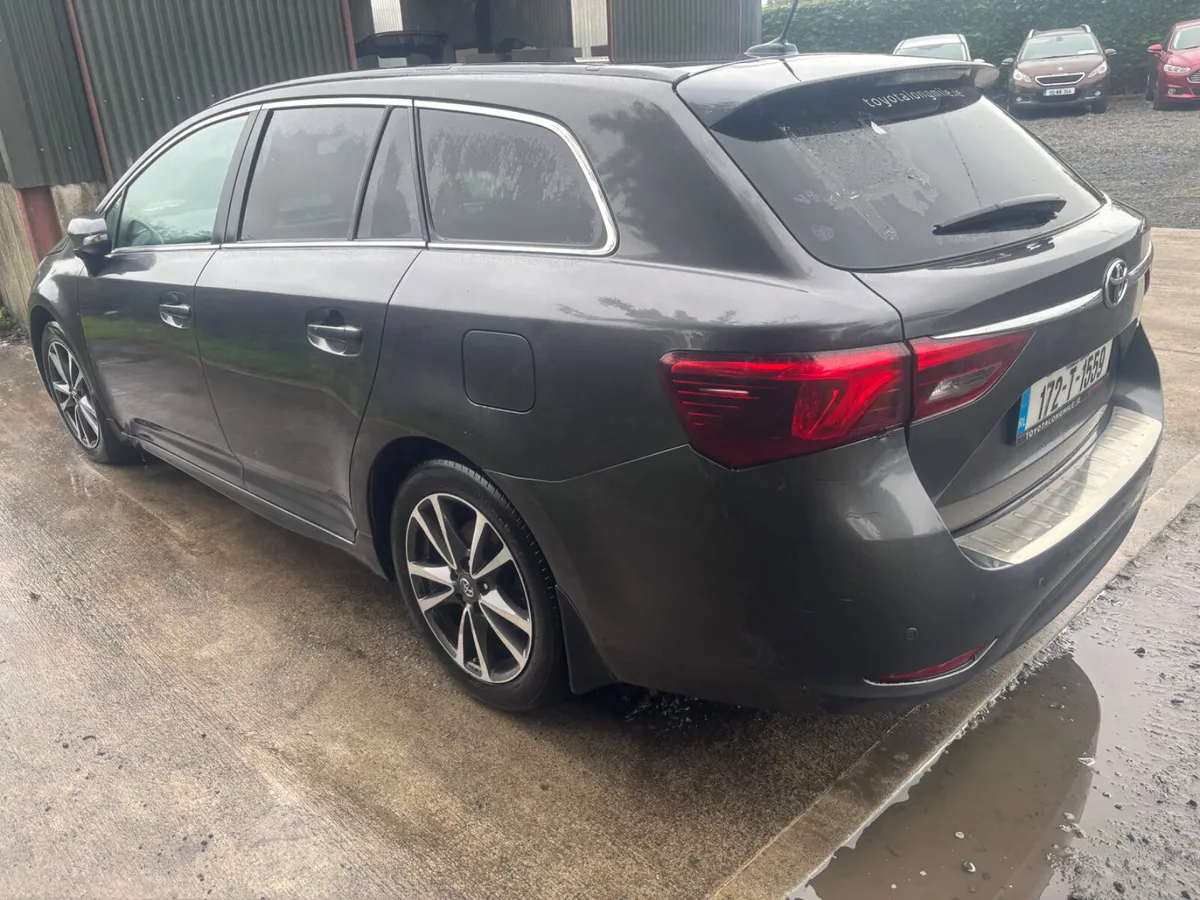Toyota Avensis 2017 2.0 d4d - Image 4
