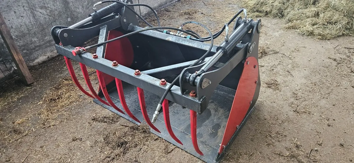 Bucket Grab - Image 4