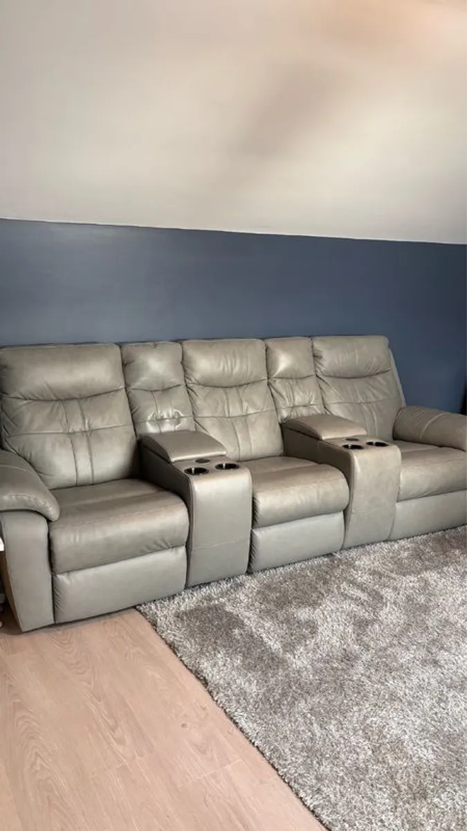 leather recliner sofa - Image 1