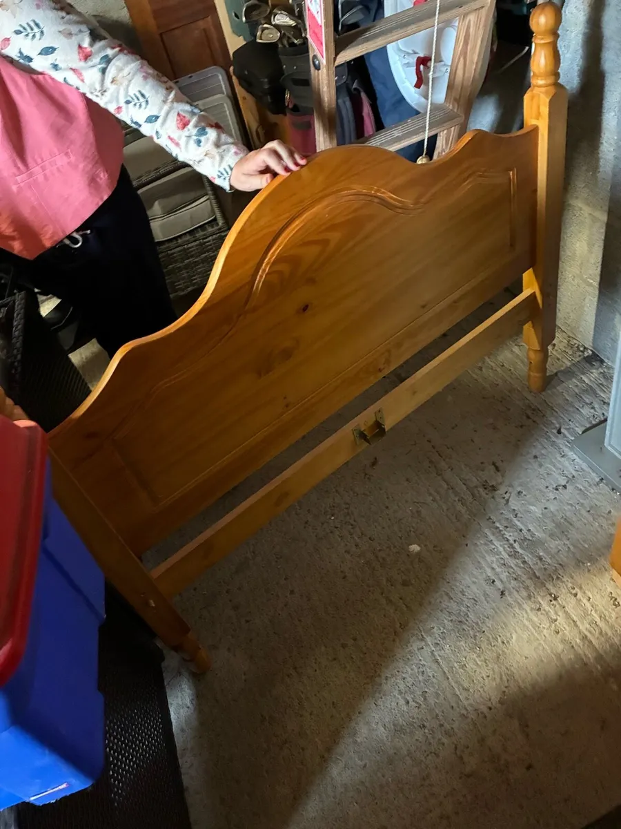 Headboard - Image 1