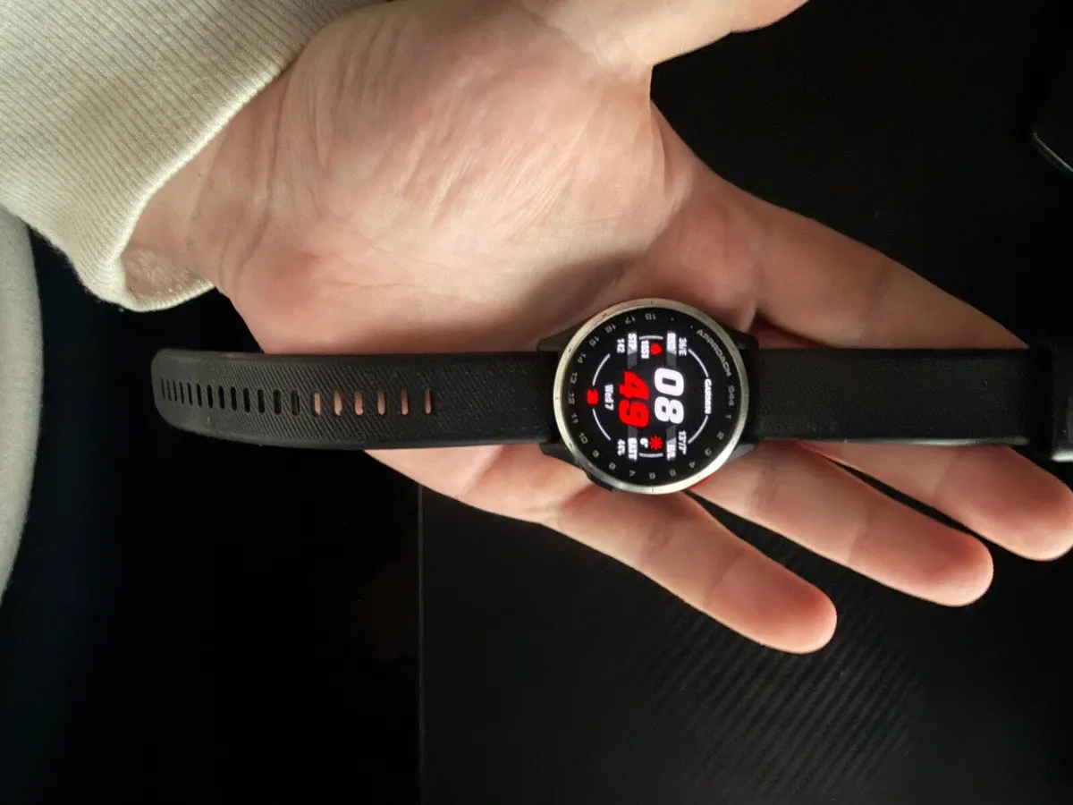 Garmin Approach s44 Golf Watch - Image 2