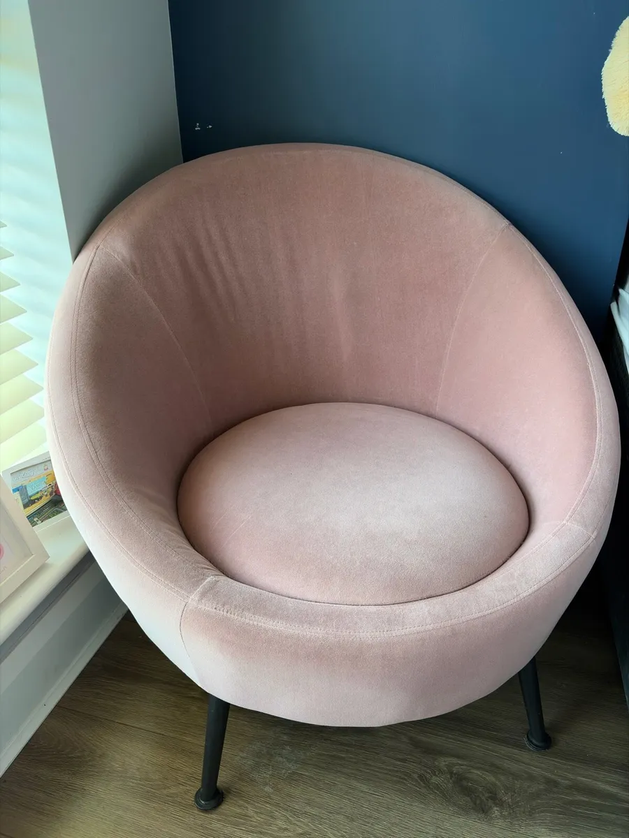 Chair - Image 3