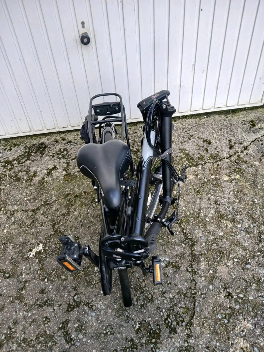 Tern link d7i folding bike - Image 3