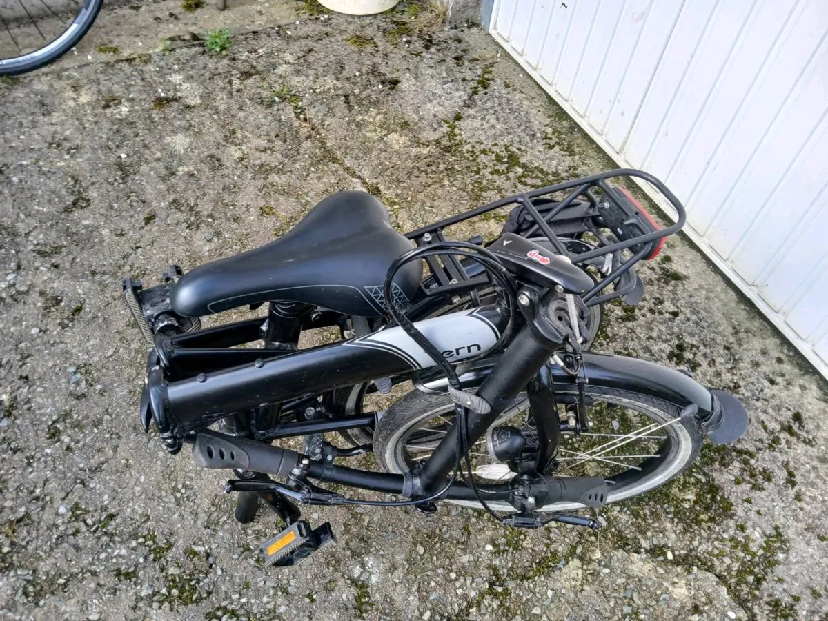 Tern link d7i folding bike - Image 4