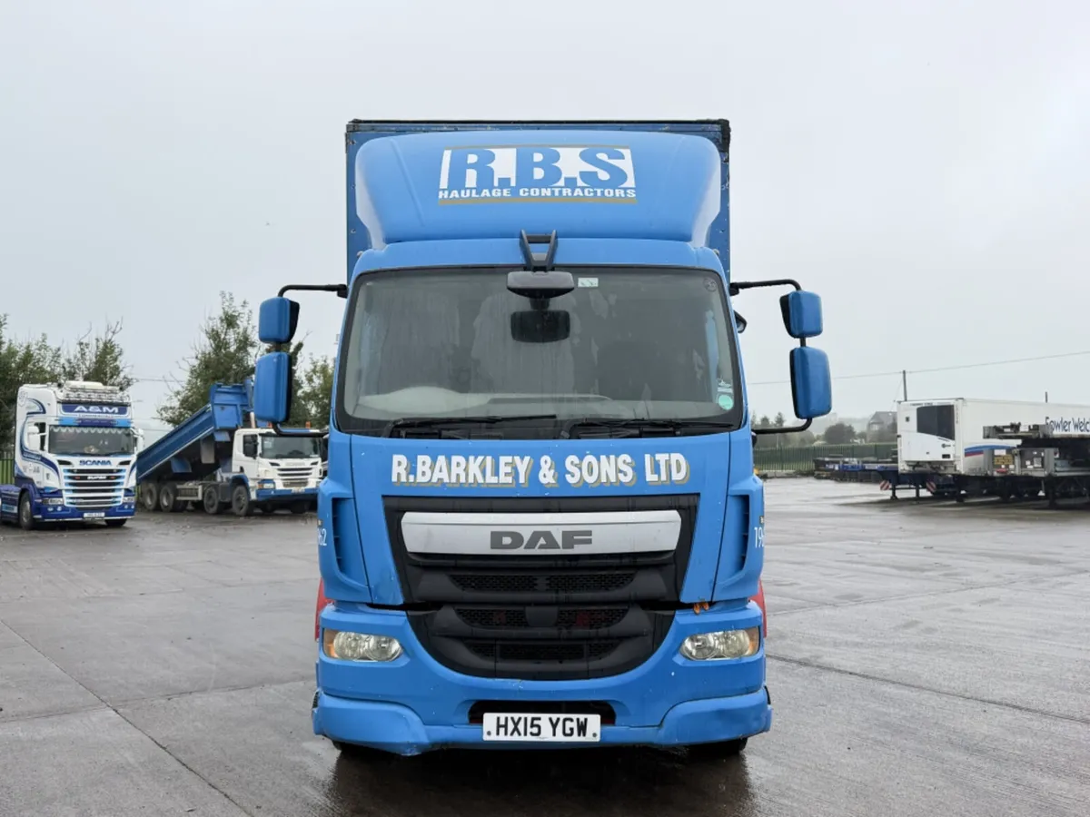 2015 DAF LF 220 CURTAINSIDER - Image 2