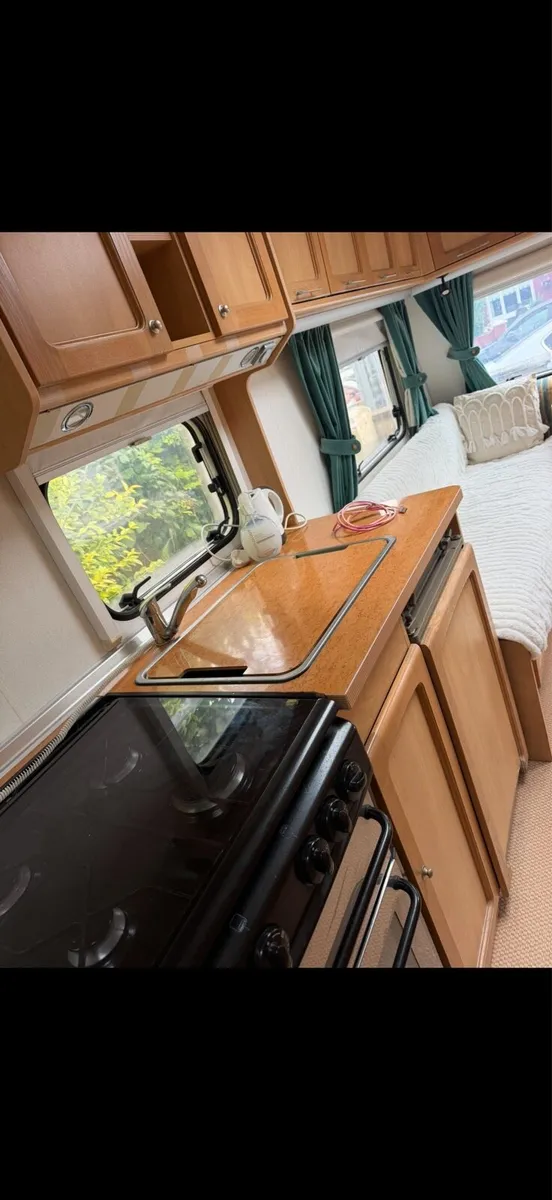 Caravan - Image 3