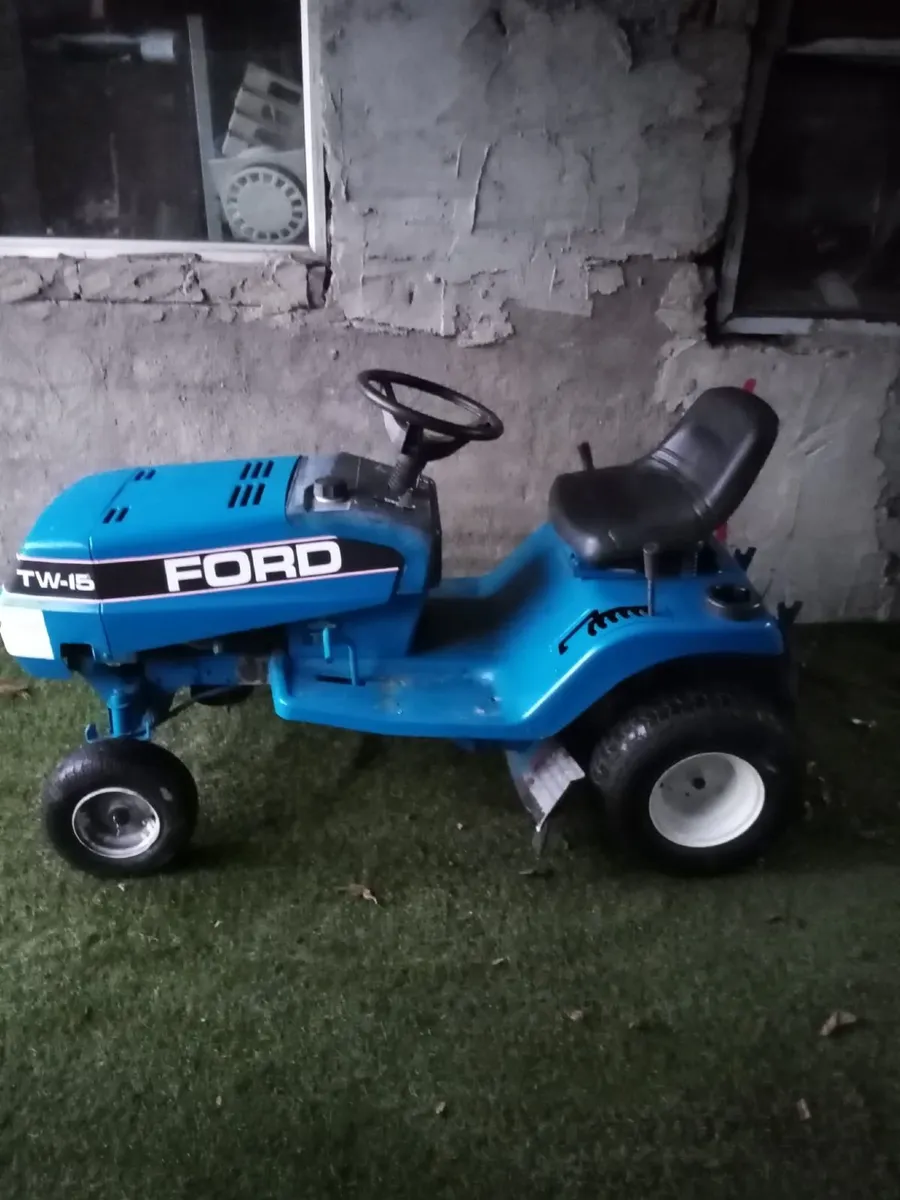 Garden tractor for towing a trailer 550euro - Image 1