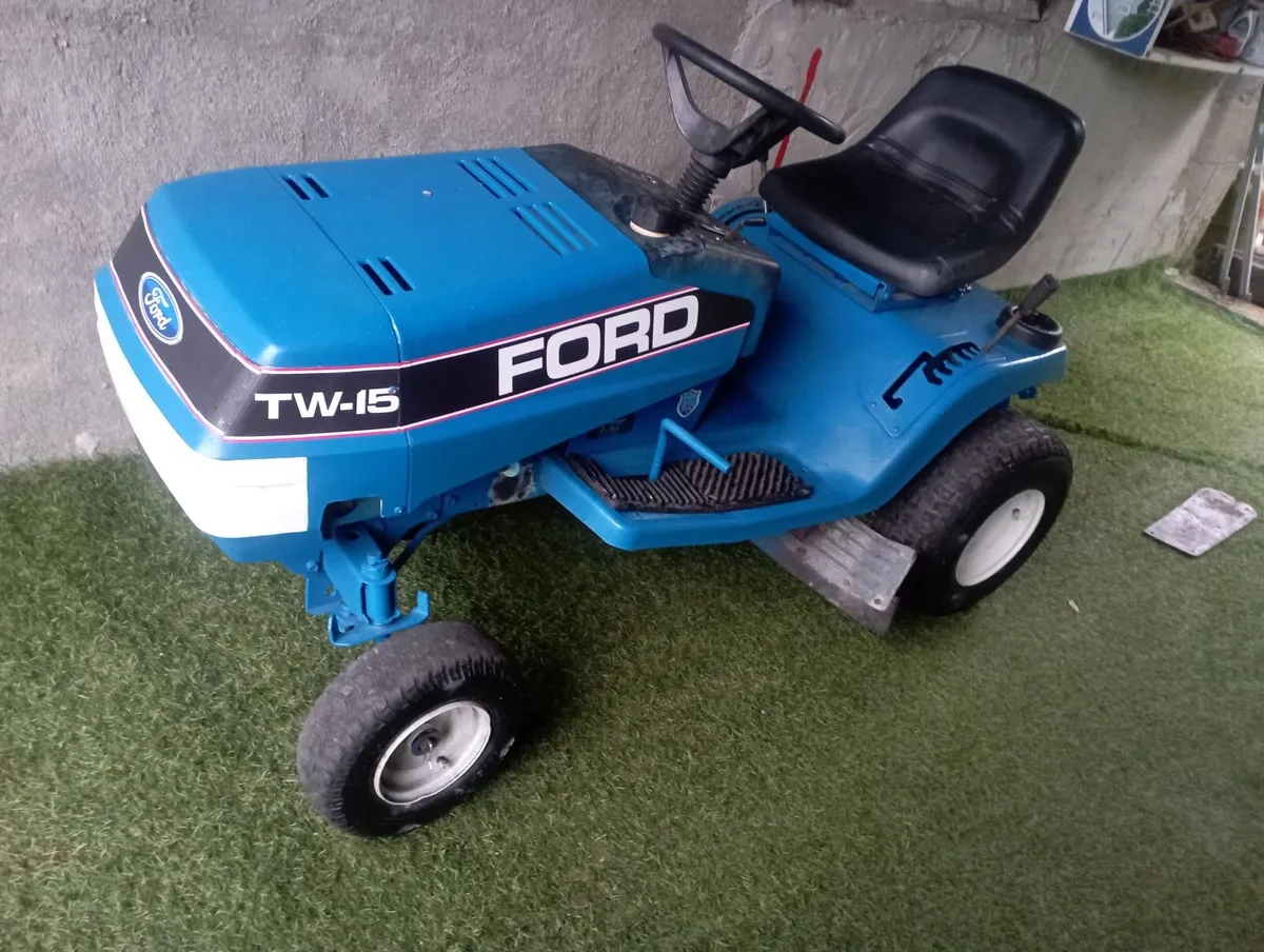 Garden tractor for towing a trailer 550euro - Image 3