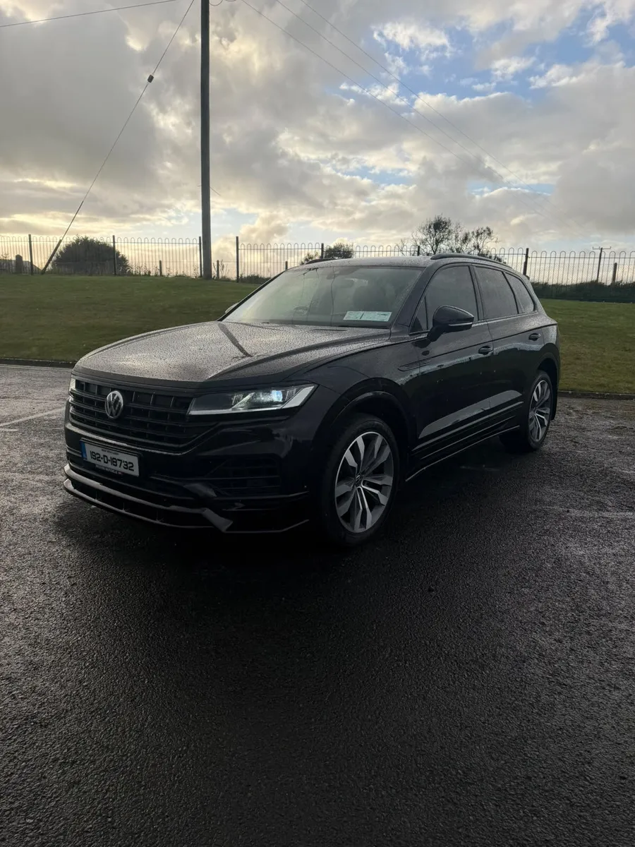 Volkswagen Touareg 2019 - Image 2