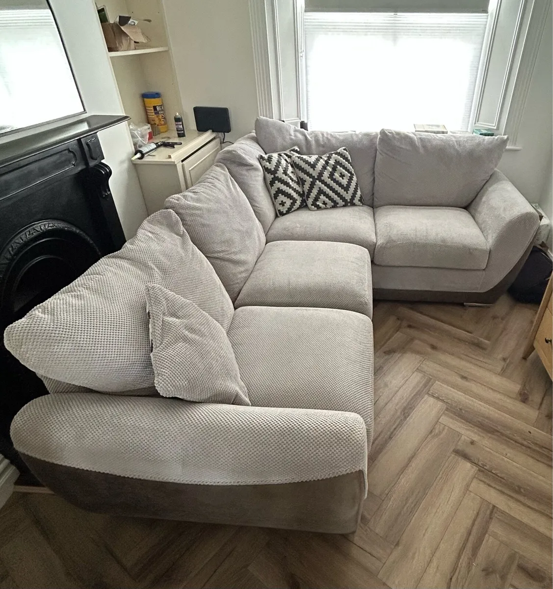 L Shaped Sofa (Right Hand L) - Image 2