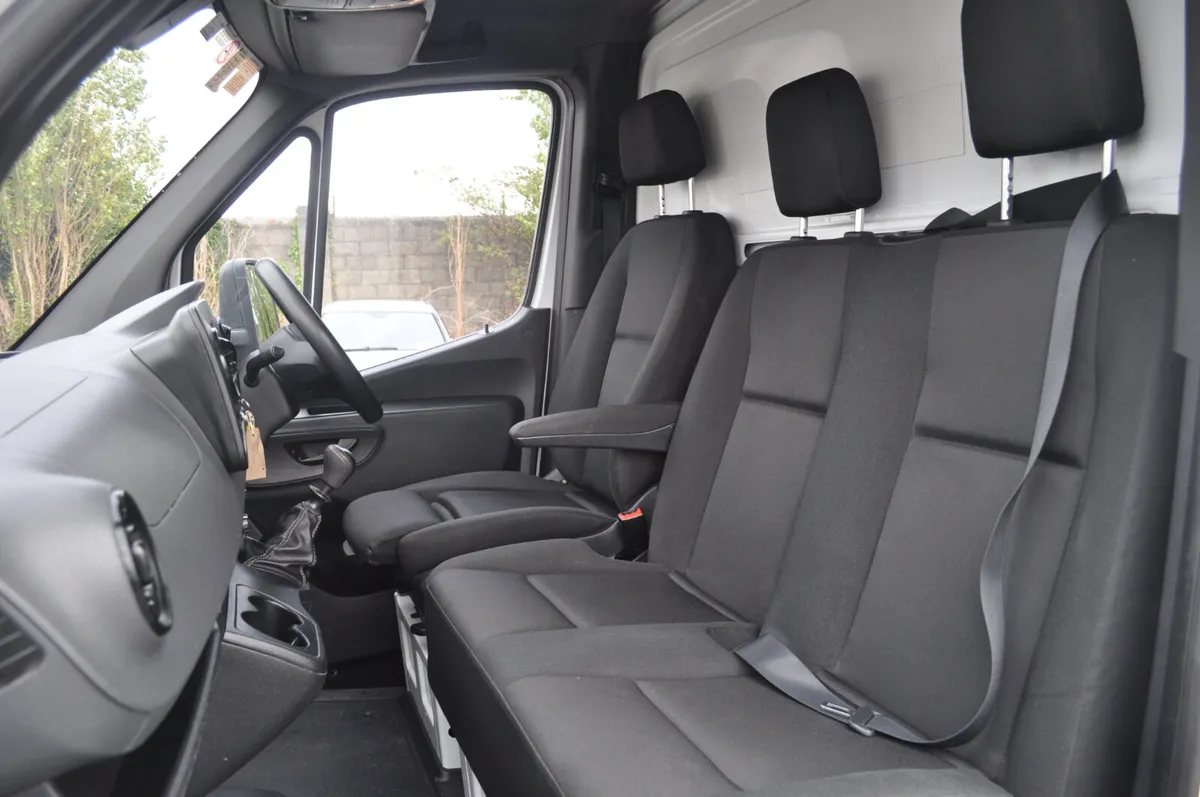 Mercedes-Benz Sprinter Drop Side - Image 4