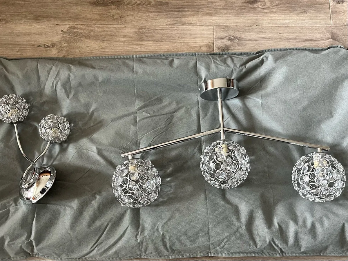 Lovely New Ceiling Light with 3 Crystal Balls - Image 3