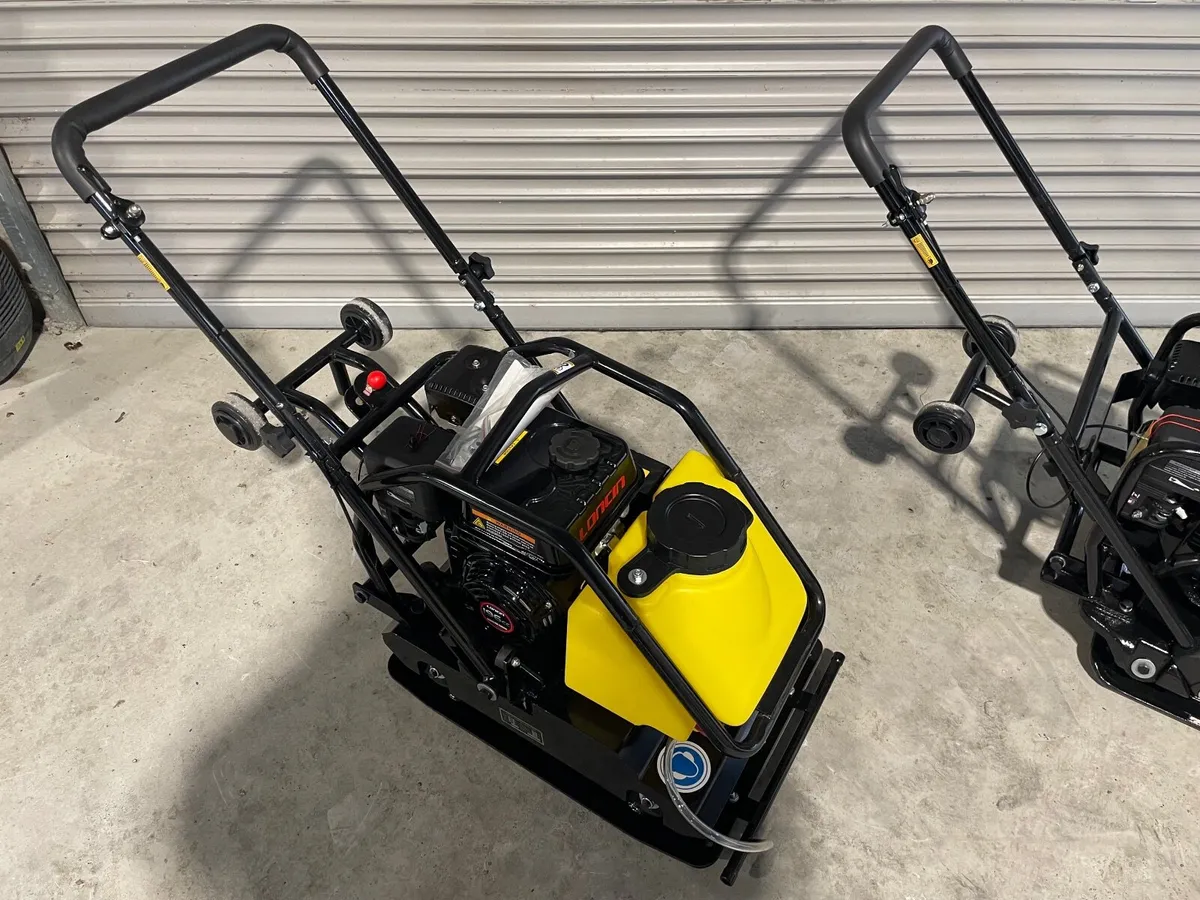 Loncin wacker plates with water tanks. - Image 4