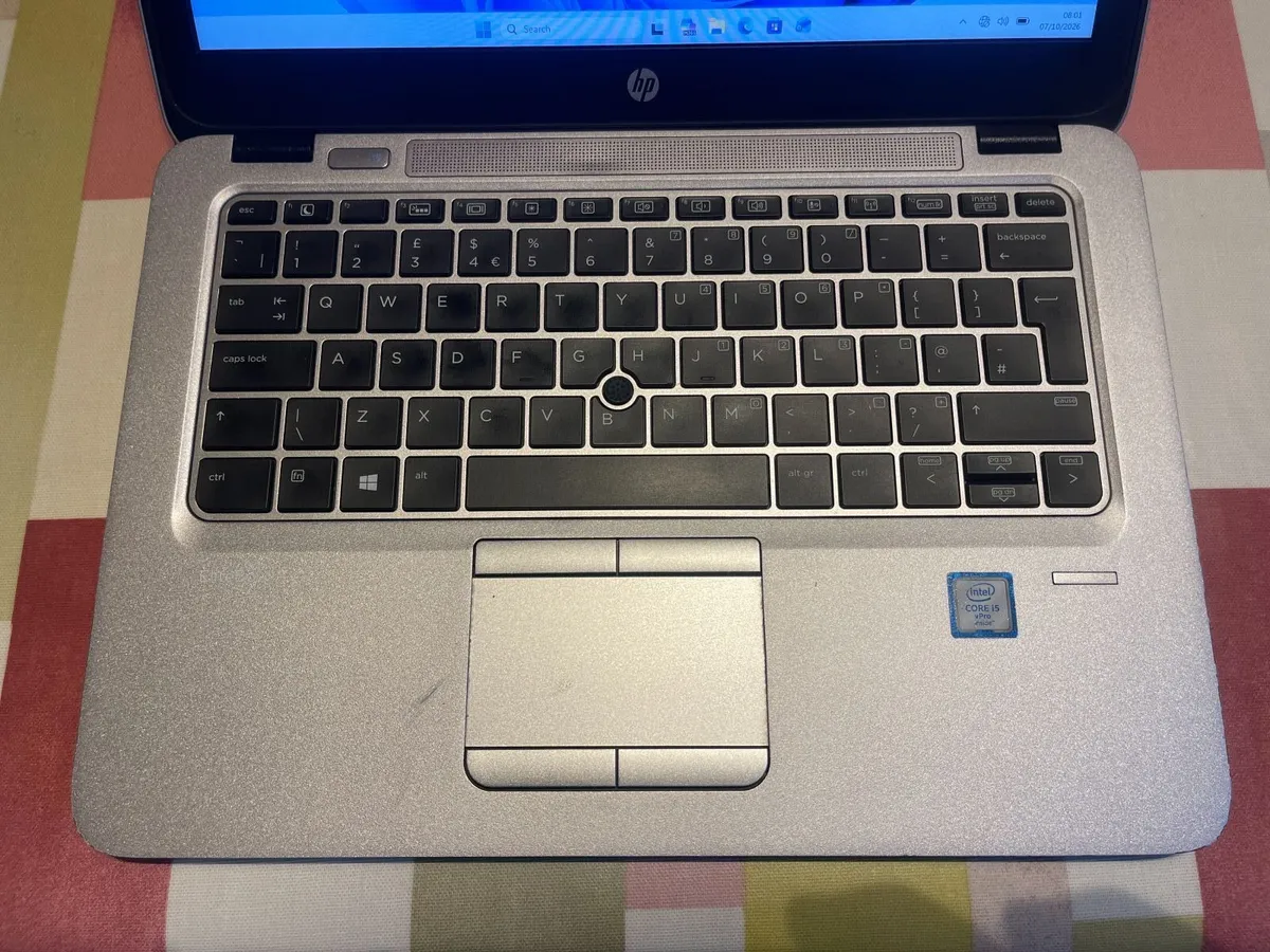 HP EliteBook 820 - i5-16GB-2xSSD - Image 3