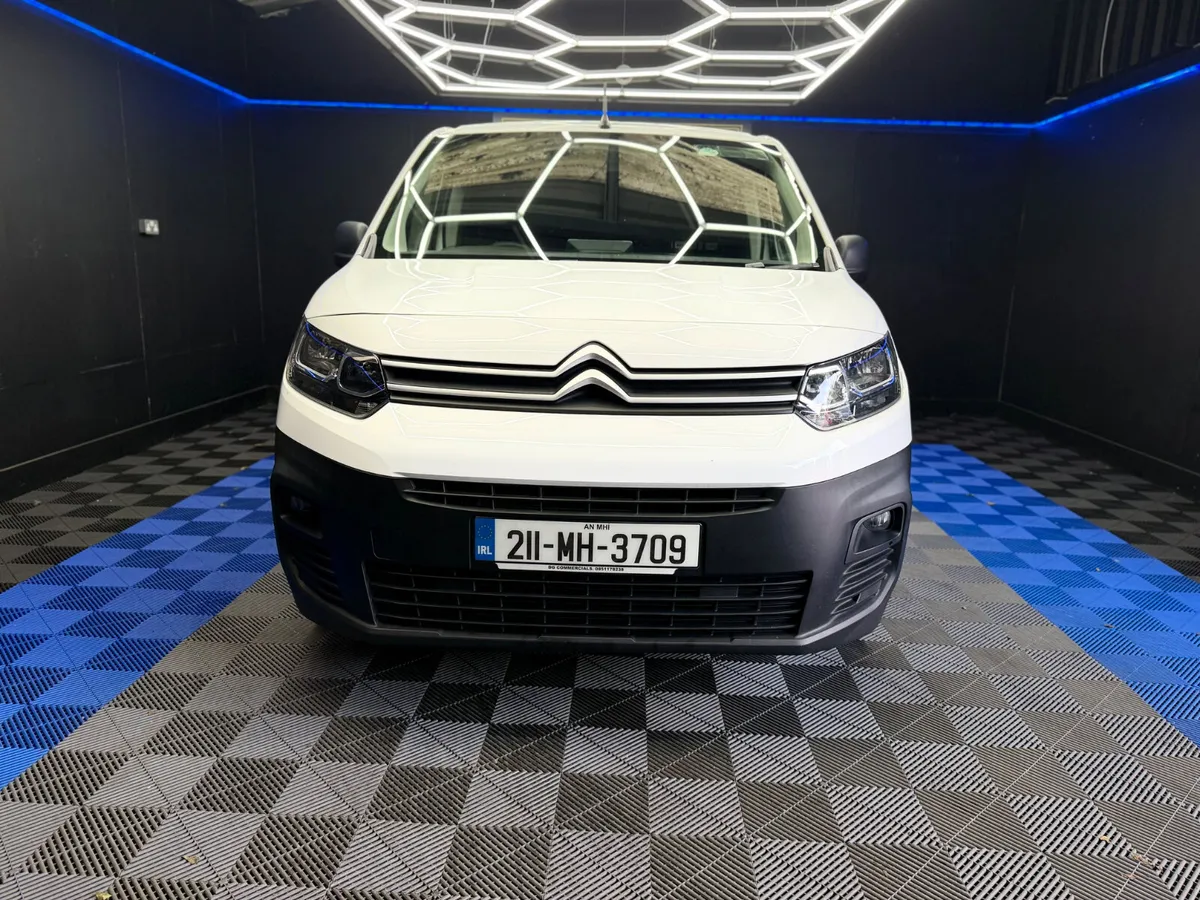 Citroen Berlingo 2021 DOE 02/27 - Image 4