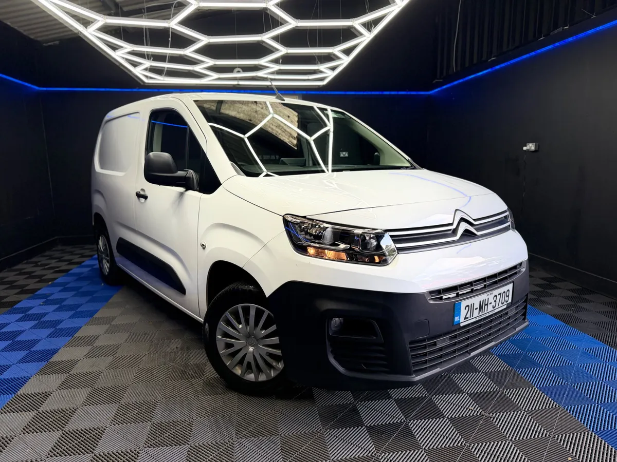 Citroen Berlingo 2021 DOE 02/27 - Image 1