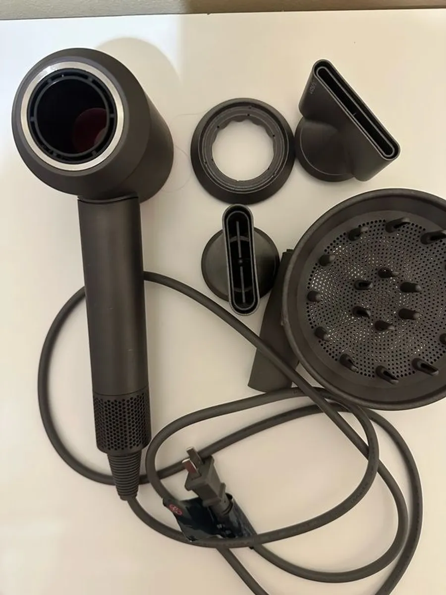 Dyson Hair Dryer Supersonic - Image 4