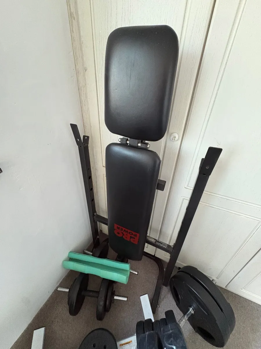 Weight set with tree, barbell and bench - Image 4